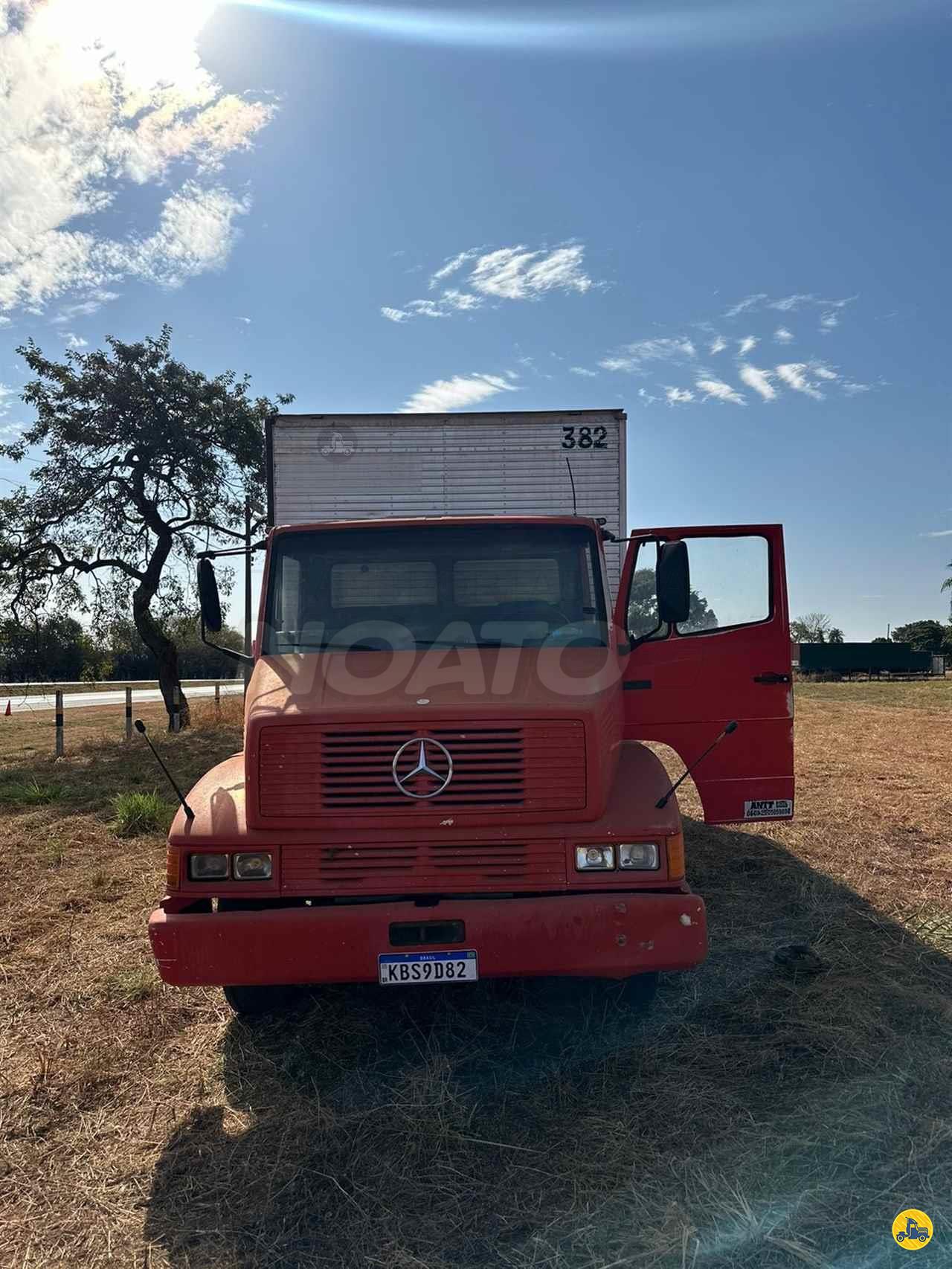 CAMINHAO MERCEDES-BENZ MB 1218 Baú Furgão Toco 4x2 Transportadora Noato BARRETOS SÃO PAULO SP