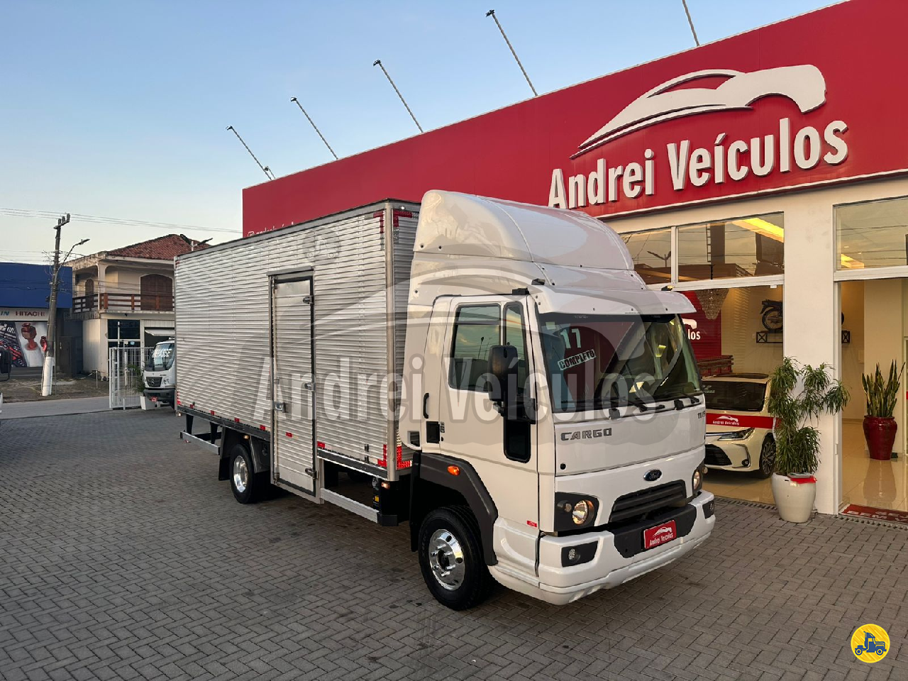 CAMINHAO FORD CARGO 1119 Baú Furgão 3/4 4x2 Andrei Veículos e Caminhões PALHOCA SANTA CATARINA SC