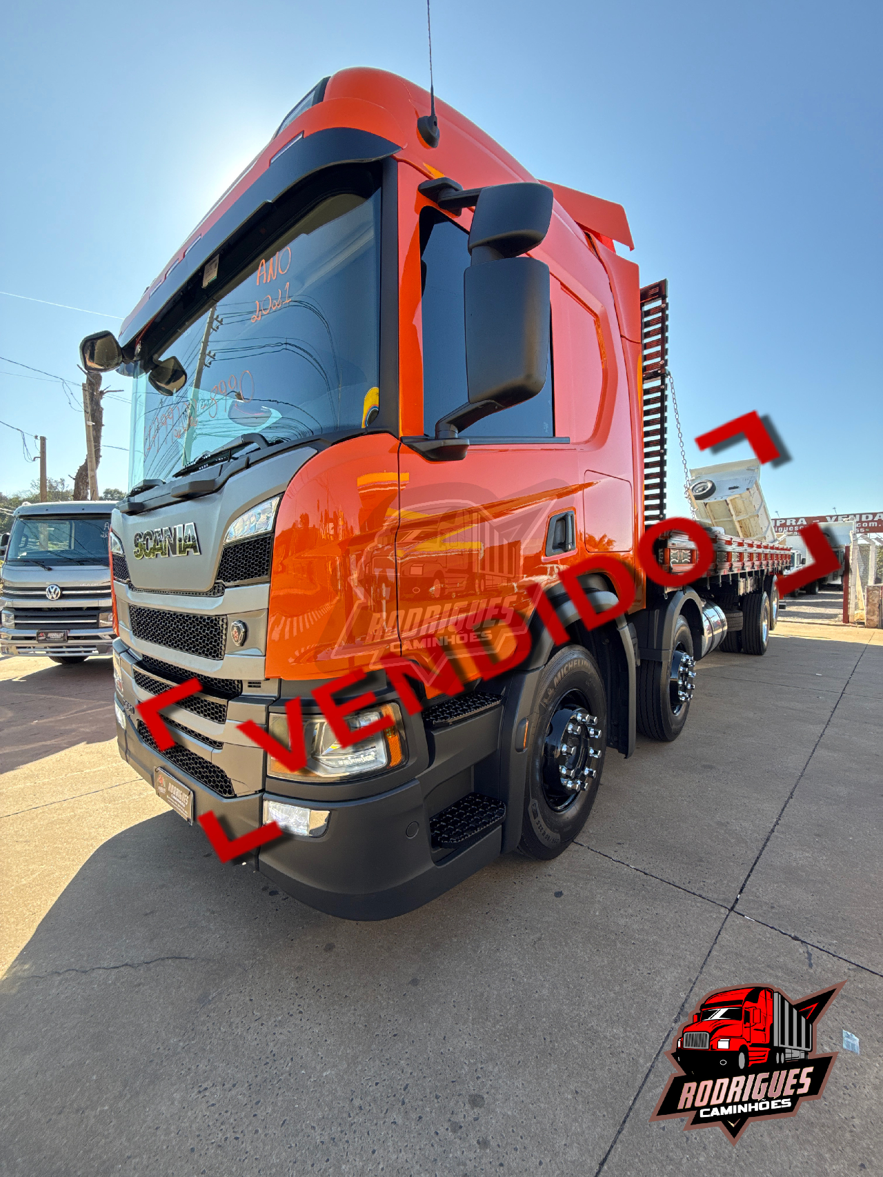 Scania P360 carroceira ano 2021