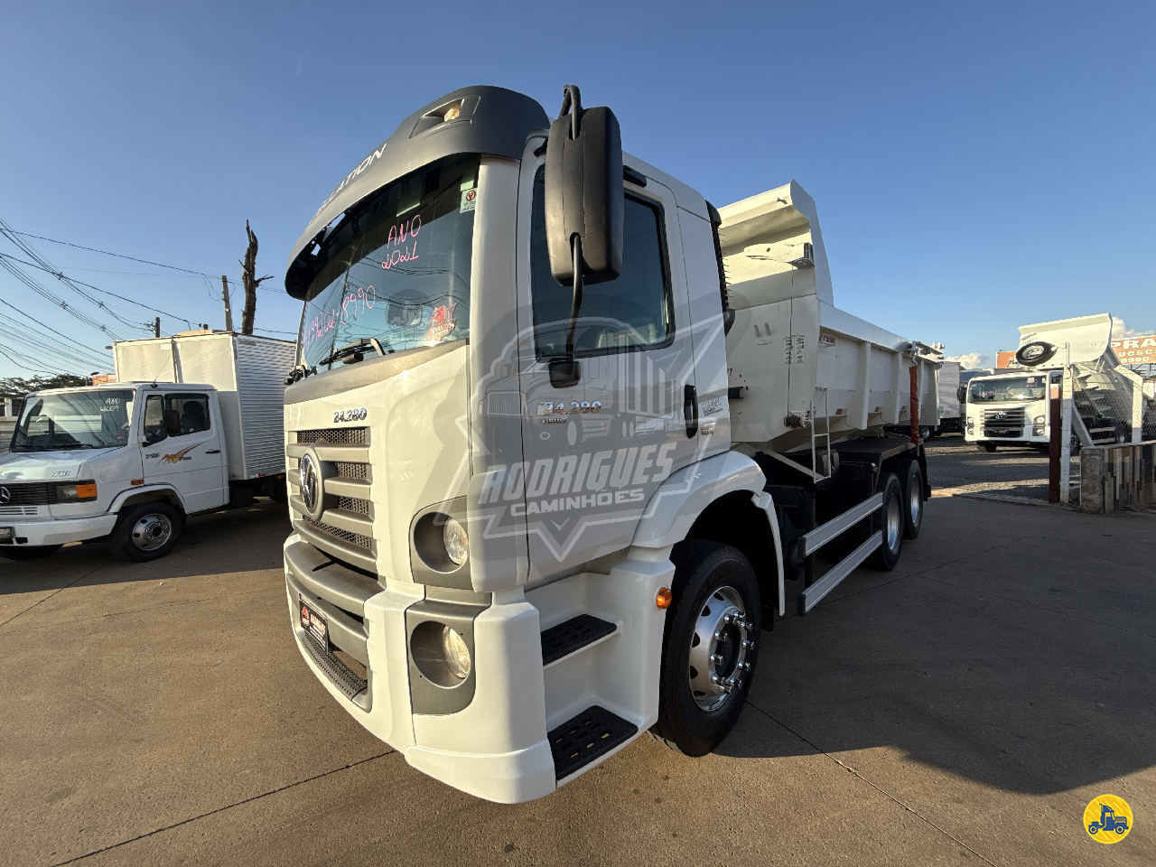 VW 24280 de Rodrigues Caminhões