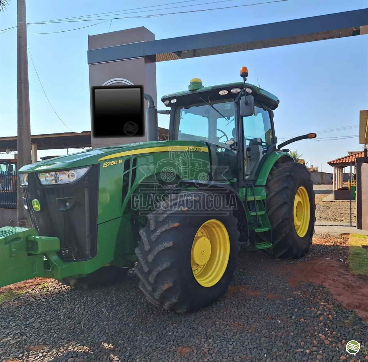 TRATOR JOHN DEERE JOHN DEERE 8260R Tração 4x4 Classi.Agrícola ASTORGA PARANÁ PR