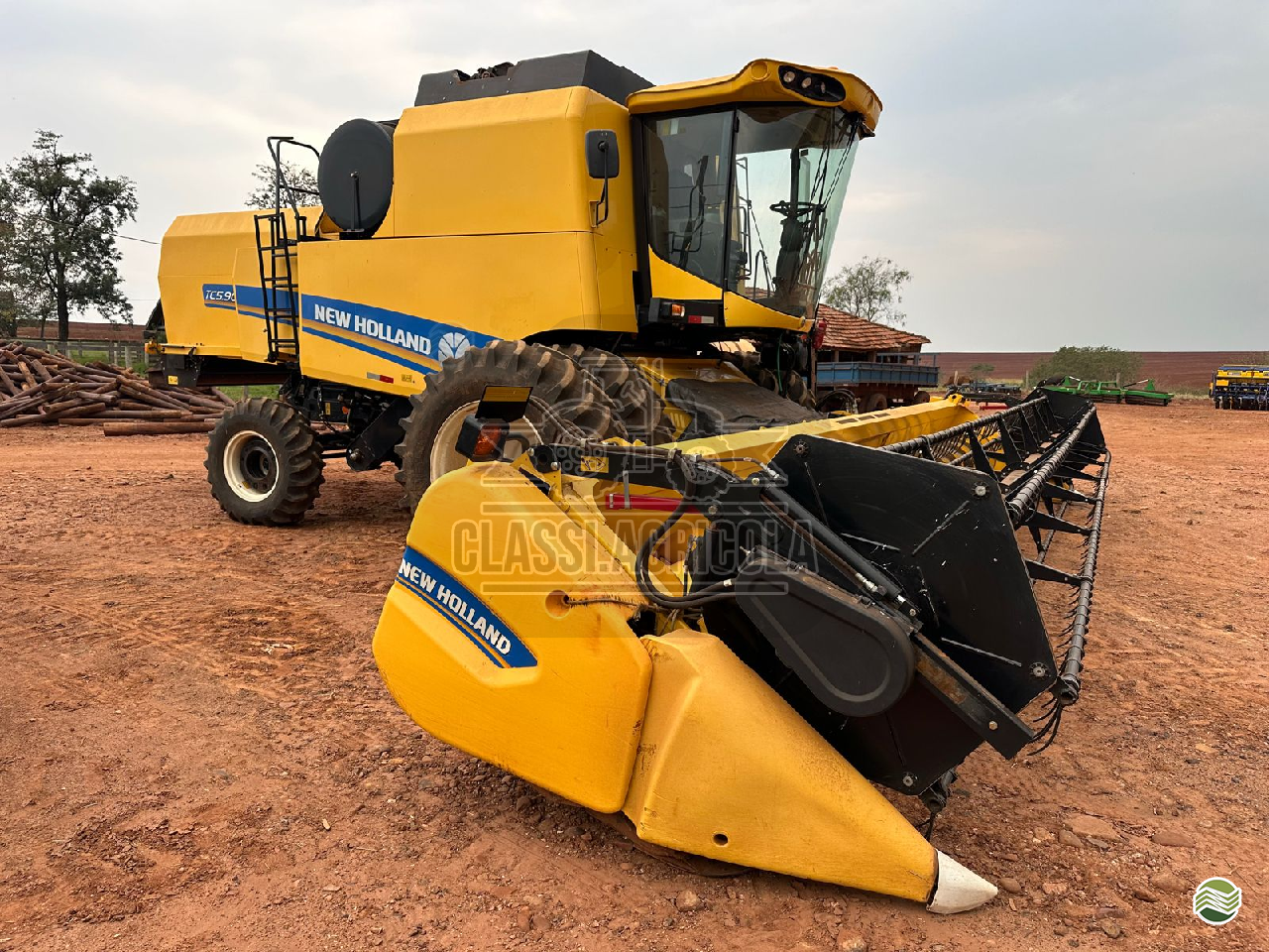 COLHEITADEIRA NEW HOLLAND TC 5.90 Classi.Agrícola ASTORGA PARANÁ PR