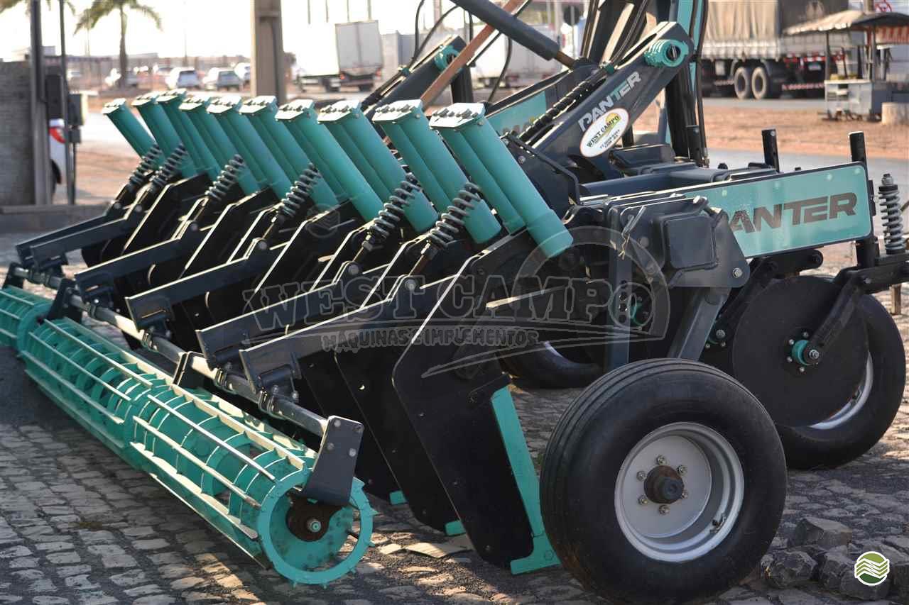 IMPLEMENTOS AGRICOLAS SUBSOLADOR 10 HASTES DISCO CORTE West Campo LUIS EDUARDO MAGALHAES BAHIA BA