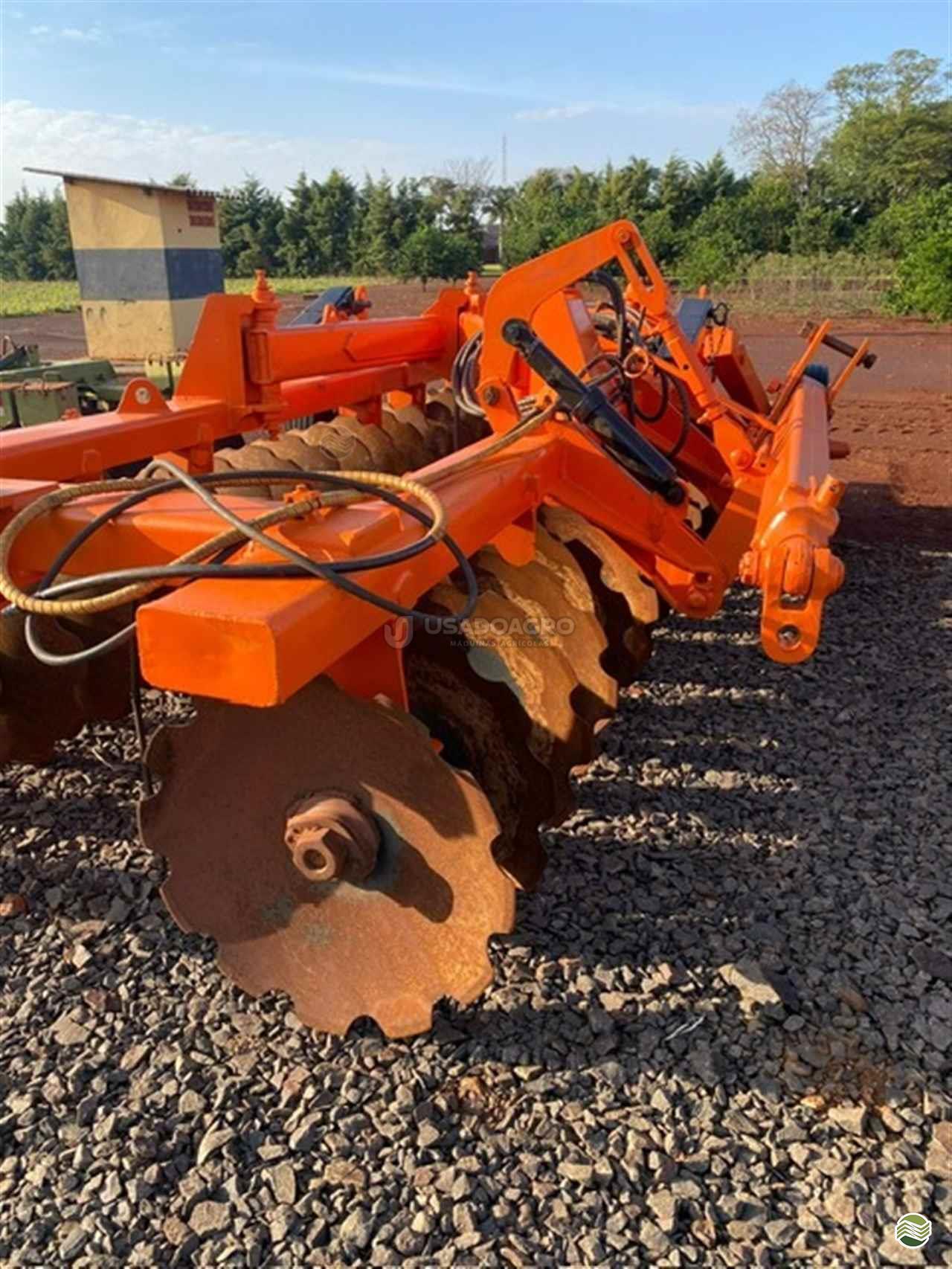 IMPLEMENTOS AGRICOLAS GRADE ARADORA ARADORA 34 DISCOS Usado Agro Máquinas Agrícolas RONDONOPOLIS MATO GROSSO MT
