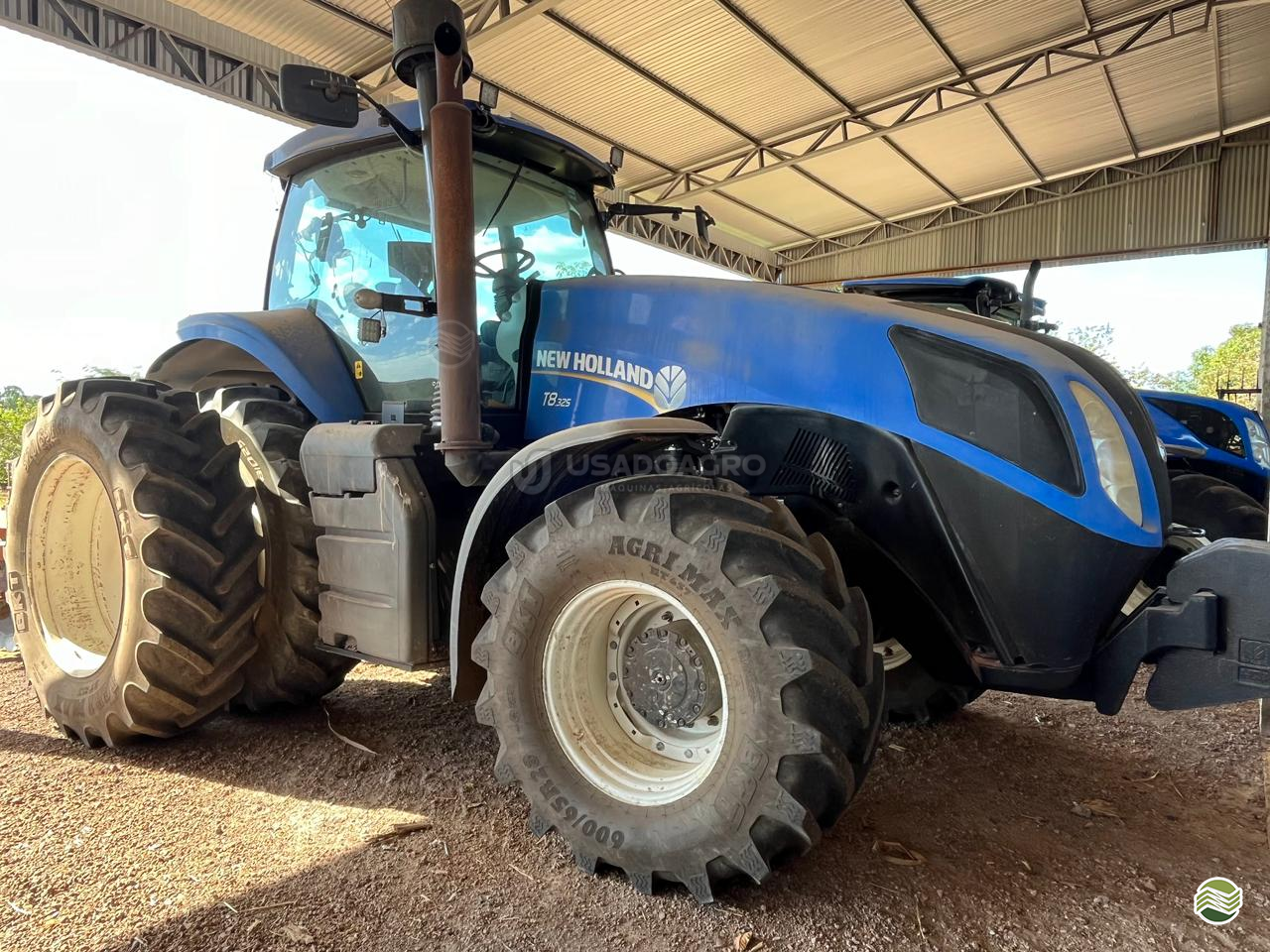 TRATOR NEW HOLLAND NEW T8 325 Tração 4x4 Usado Agro Máquinas Agrícolas RONDONOPOLIS MATO GROSSO MT