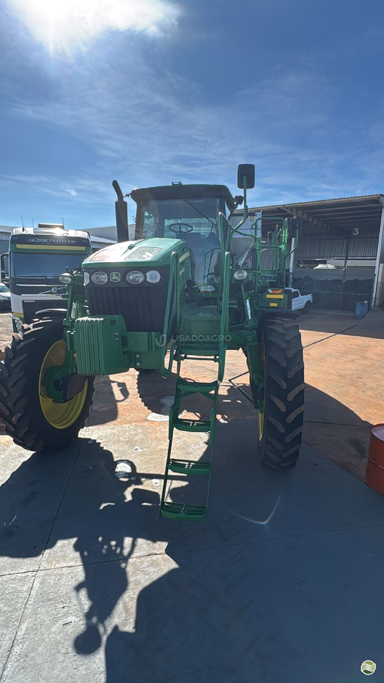 DISTRIBUIDOR AUTOPROPELIDO JOHN DEERE DISTRIBUIDOR M4040DN Usado Agro Máquinas Agrícolas RONDONOPOLIS MATO GROSSO MT