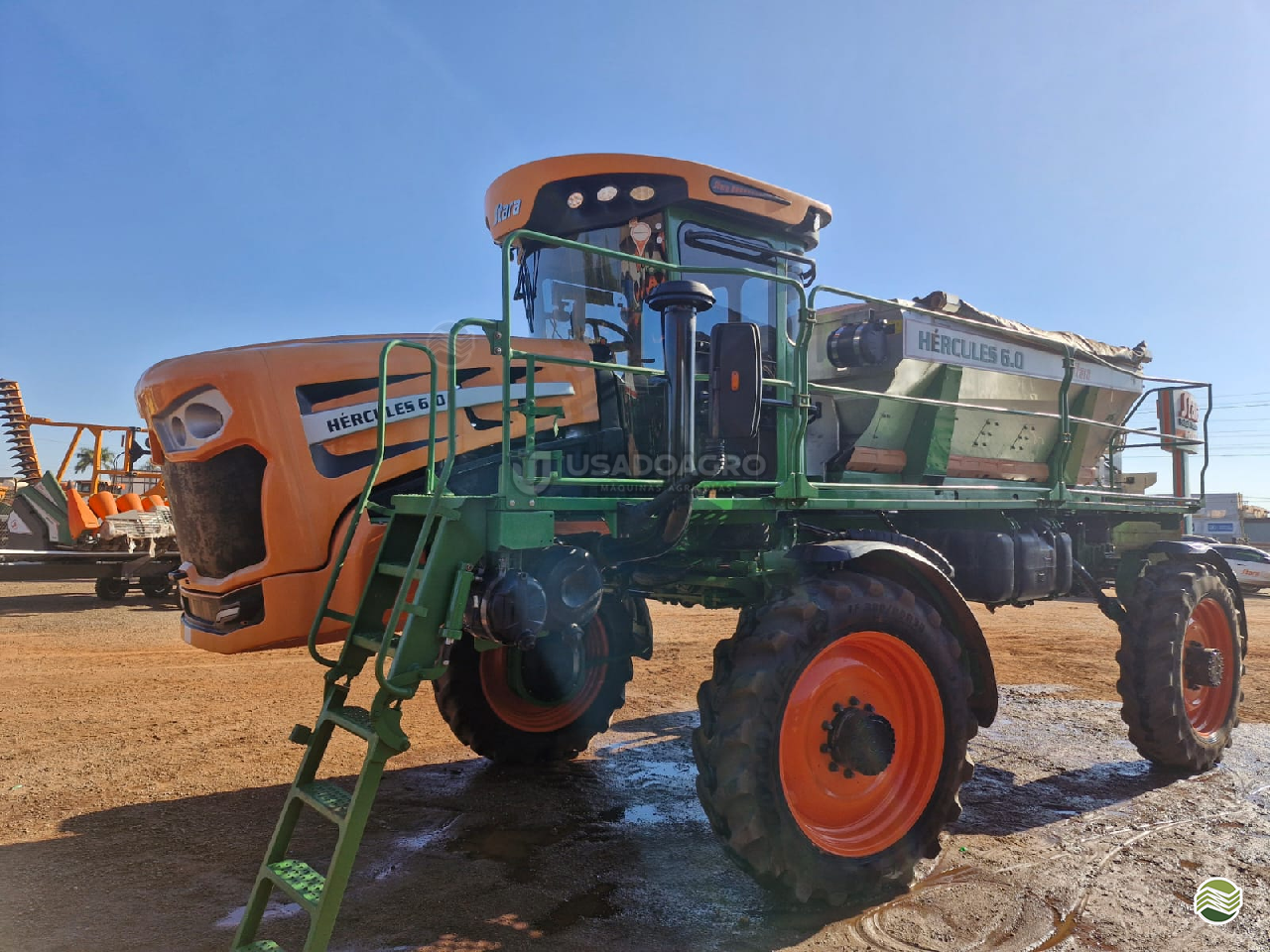 DISTRIBUIDOR AUTOPROPELIDO STARA HERCULES 6.0 Tração 4x4 Usado Agro Máquinas Agrícolas RONDONOPOLIS MATO GROSSO MT