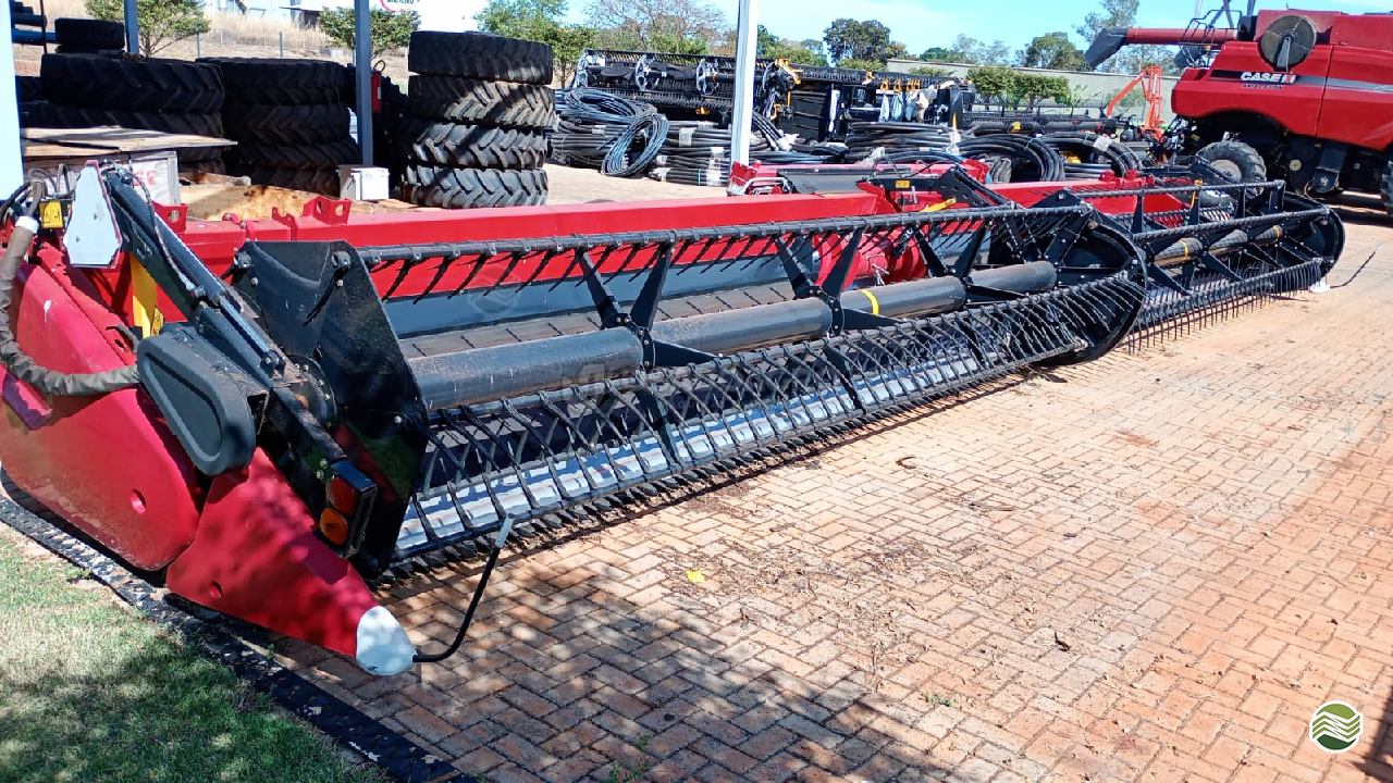 PLATAFORMA COLHEITADEIRA CASE TERRAFLEX 3162 Usado Agro Máquinas Agrícolas RONDONOPOLIS MATO GROSSO MT
