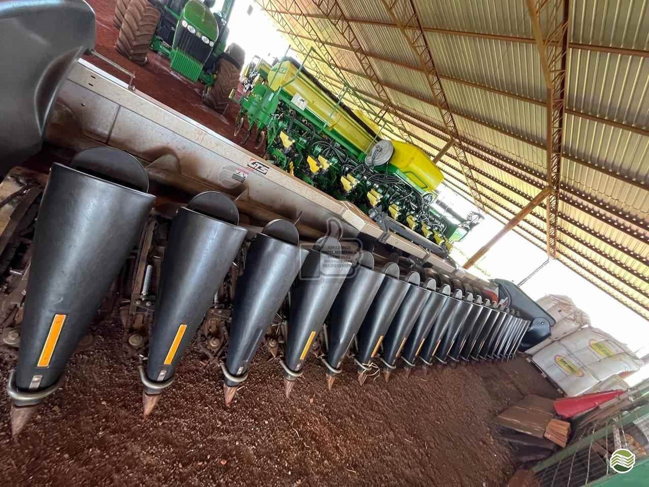 PLATAFORMA COLHEITADEIRA GTS X10 Amazônia Agrícola   CAMPO VERDE MATO GROSSO MT