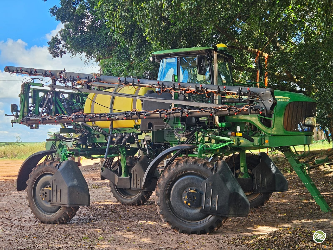PULVERIZADOR JOHN DEERE JOHN DEERE M4025 Tração 4x4 Amazônia Agrícola   CAMPO VERDE MATO GROSSO MT