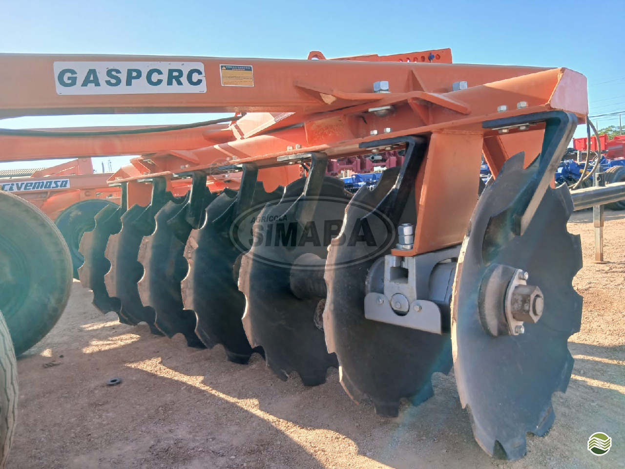IMPLEMENTOS AGRICOLAS GRADE ARADORA ARADORA 14 DISCOS Agrícola Simaba LUIS EDUARDO MAGALHAES BAHIA BA