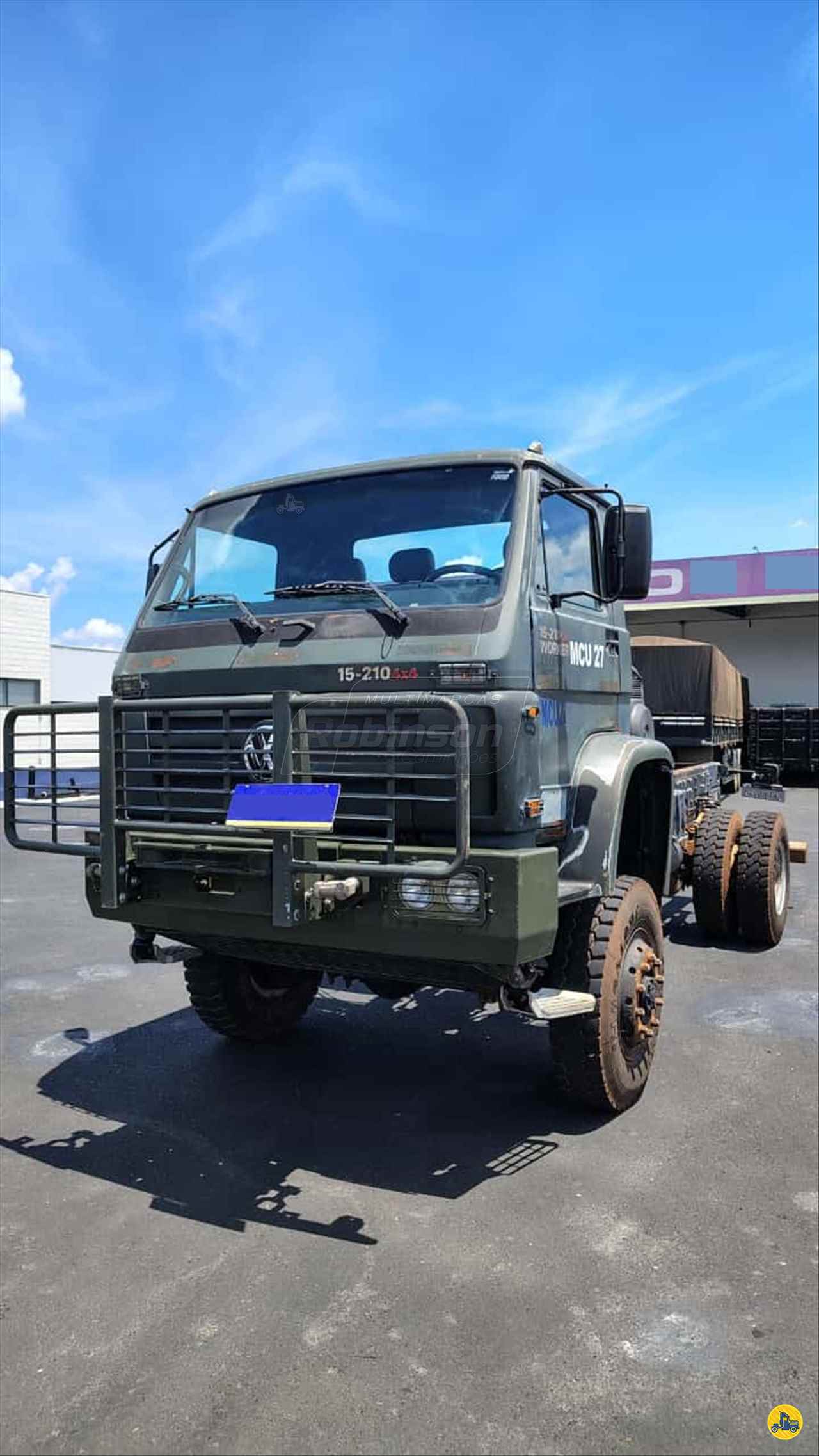 CAMINHAO VOLKSWAGEN VW 15210 Chassis Toco 4x4 Robinson Caminhões Multimarcas PORTO FERREIRA SÃO PAULO SP