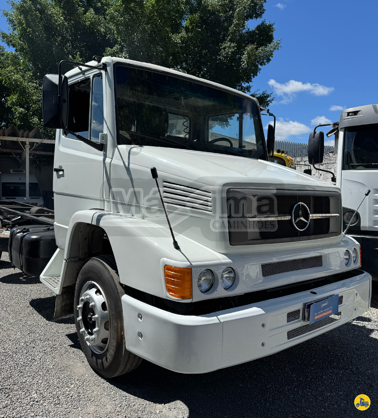 CAMINHAO MERCEDES-BENZ MB 1618 Baú Furgão Toco 4x2 Máxima Caminhões  MONTES CLAROS MINAS GERAIS MG