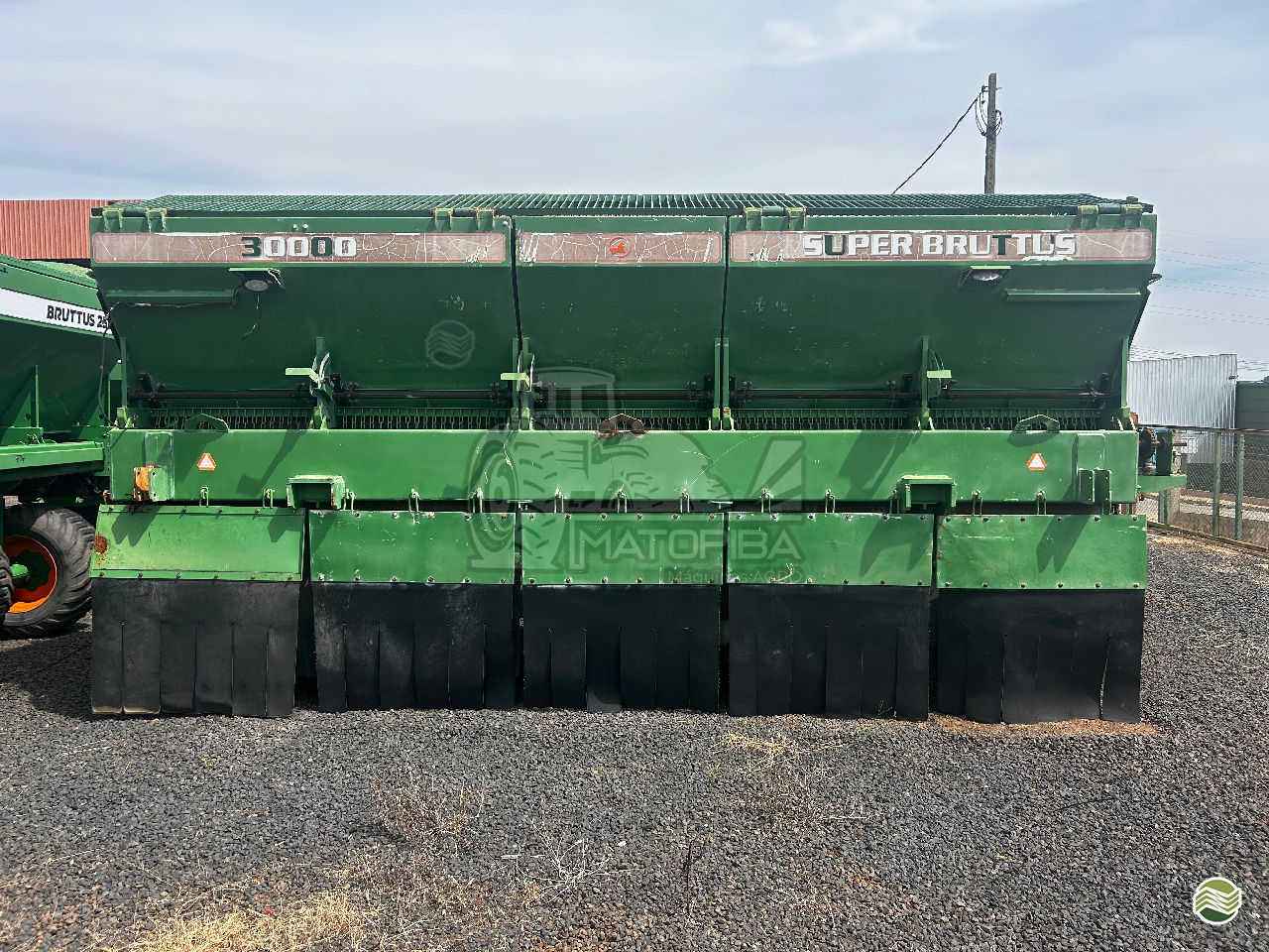IMPLEMENTOS AGRICOLAS DISTRIBUIDOR SUPER BRUTTUS 30.000 Matopiba Máquinas Agro MIGUELOPOLIS SÃO PAULO SP