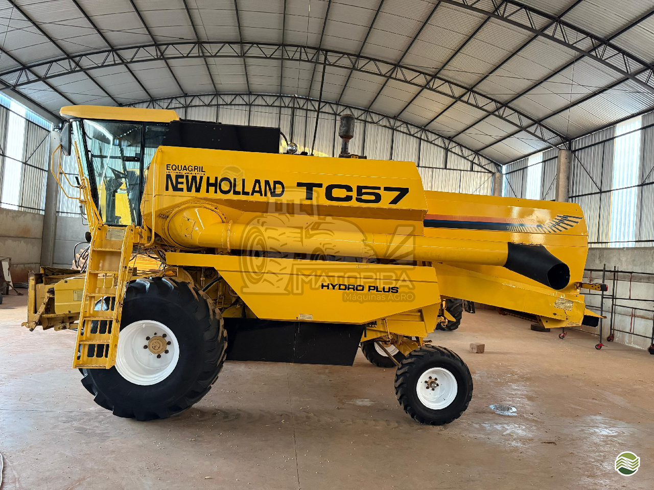 COLHEITADEIRA NEW HOLLAND TC 57 Matopiba Máquinas Agro MIGUELOPOLIS SÃO PAULO SP