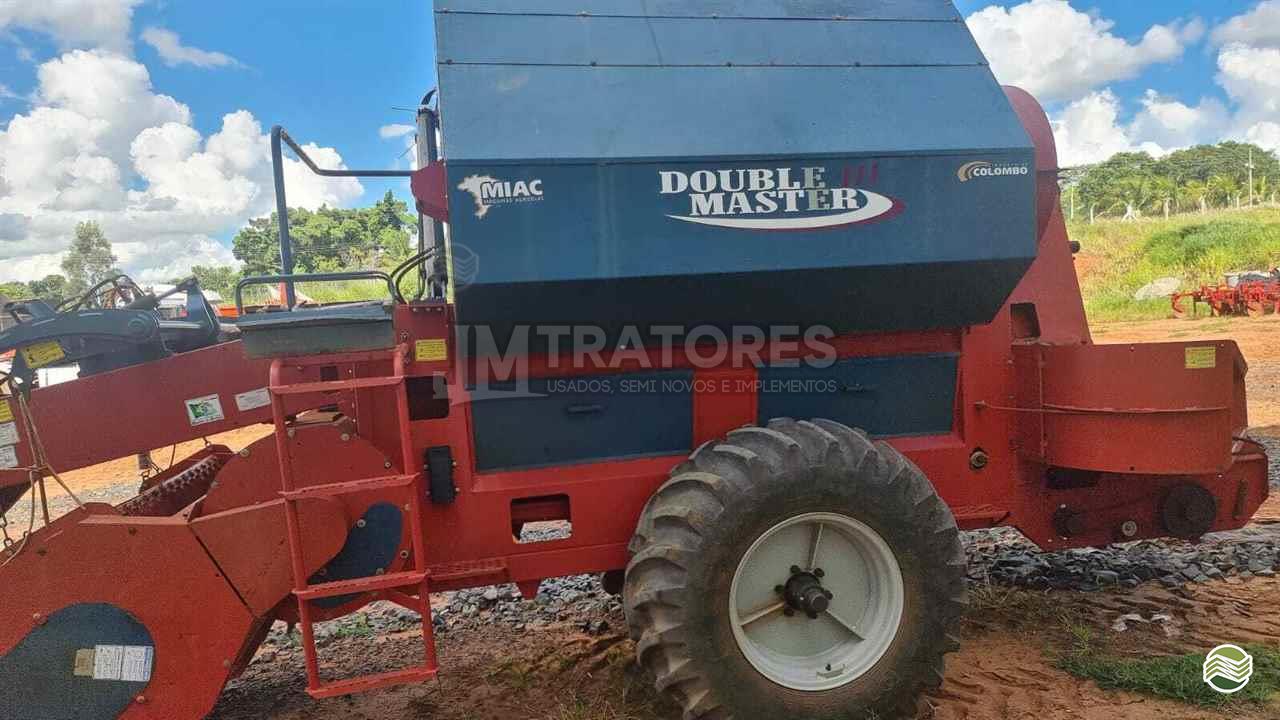 EQUIPAMENTOS AMENDOIM COLHEDEIRA DE AMENDOIM JM Tratores  ADAMANTINA SÃO PAULO SP