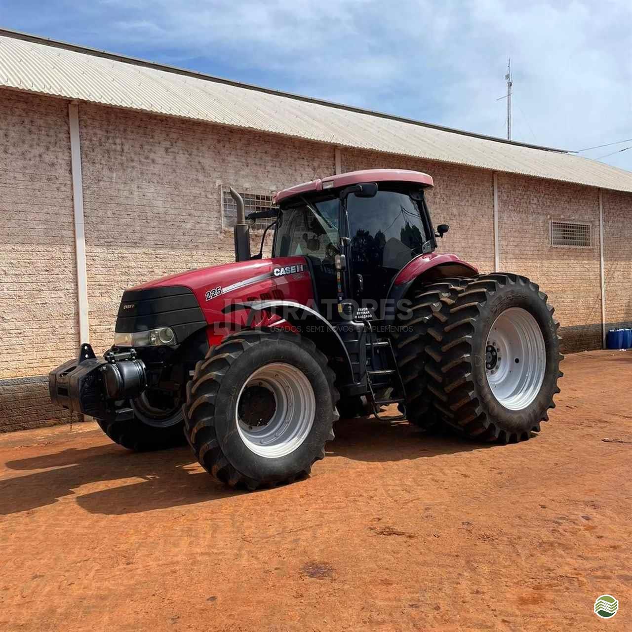 TRATOR CASE PUMA 225 Tração 4x4 JM Tratores  ADAMANTINA SÃO PAULO SP