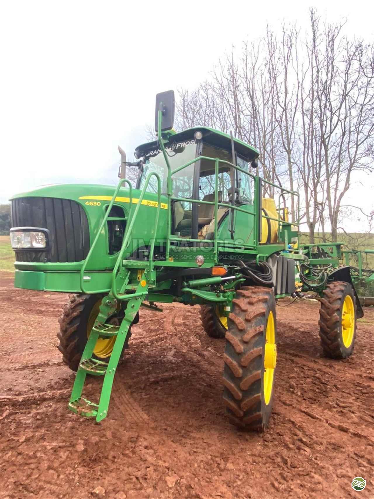 PULVERIZADOR JOHN DEERE JOHN DEERE 4630 JM Tratores  ADAMANTINA SÃO PAULO SP