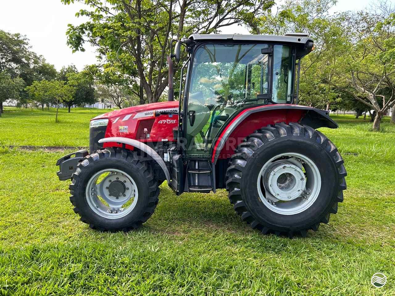 TRATOR MASSEY FERGUSON MF 4709 Tração 4x4 JM Tratores  ADAMANTINA SÃO PAULO SP