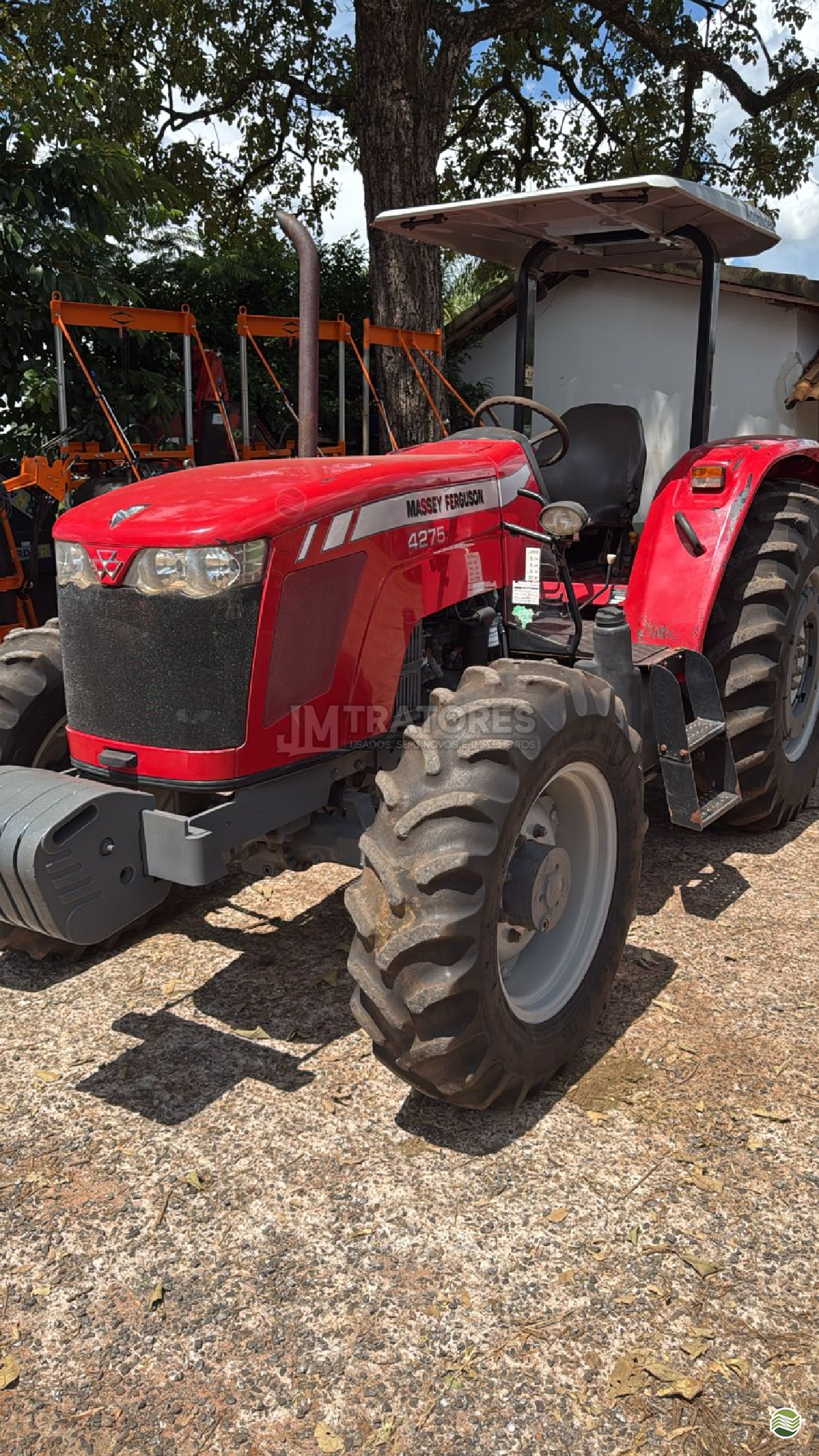 TRATOR MASSEY FERGUSON MF 4275 Tração 4x4 JM Tratores  ADAMANTINA SÃO PAULO SP