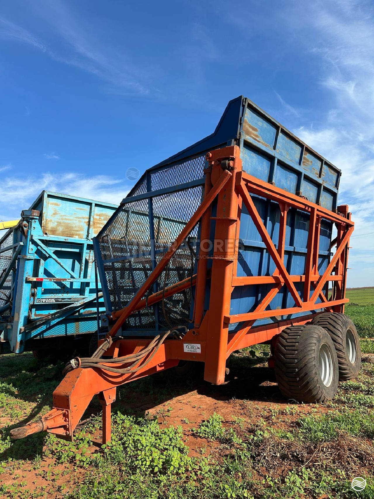 IMPLEMENTOS AGRICOLAS TRANSBORDO TRANSBORDO DE AMENDOIN JM Tratores  ADAMANTINA SÃO PAULO SP