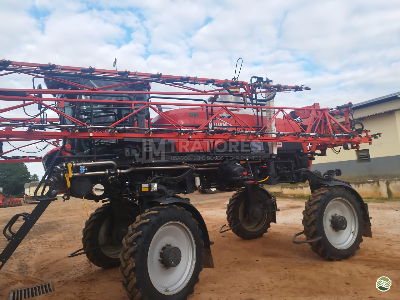 PULVERIZADOR KUHN FIGHTER 2500 Tração 4x4 JM Tratores  ADAMANTINA SÃO PAULO SP