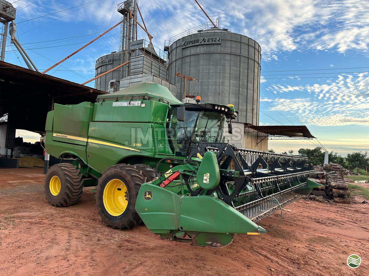 COLHEITADEIRA JOHN DEERE JOHN DEERE S550 JM Tratores  ADAMANTINA SÃO PAULO SP