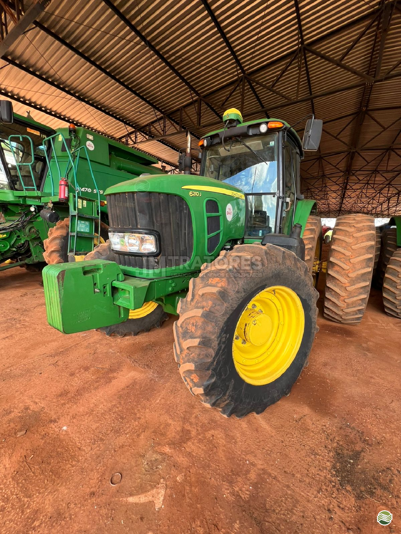 TRATOR JOHN DEERE JOHN DEERE 6210J Tração 4x4 JM Tratores  ADAMANTINA SÃO PAULO SP