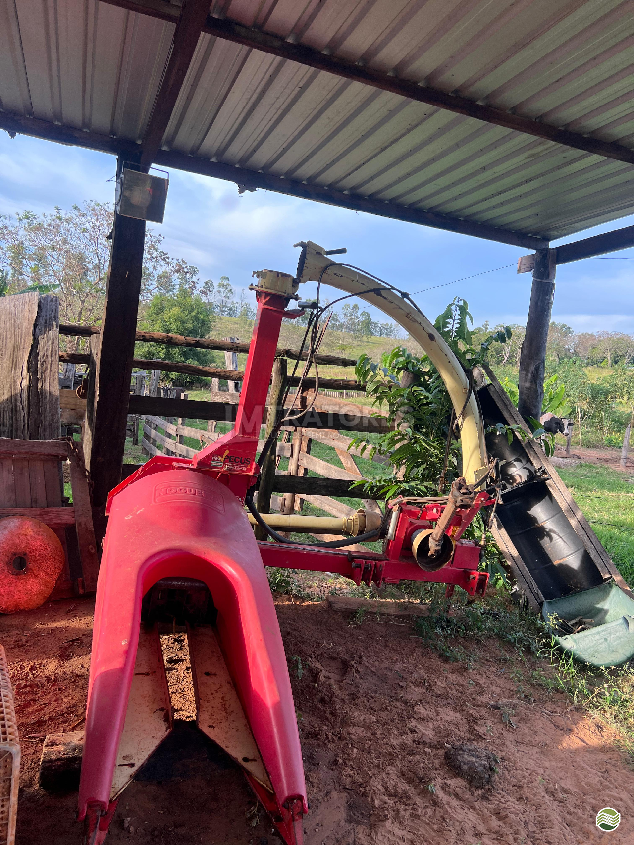 IMPLEMENTOS AGRICOLAS COLHEDORAS COLHEDORA DE FORRAGEM JM Tratores  ADAMANTINA SÃO PAULO SP