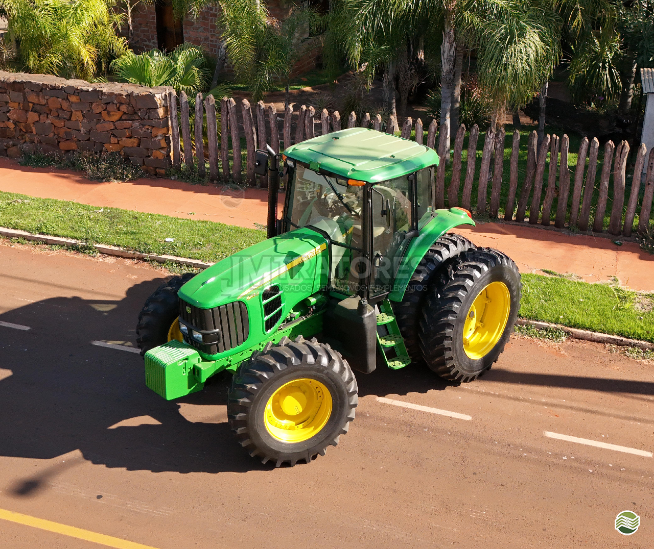 TRATOR JOHN DEERE JOHN DEERE 6145J Tração 4x4 JM Tratores  ADAMANTINA SÃO PAULO SP