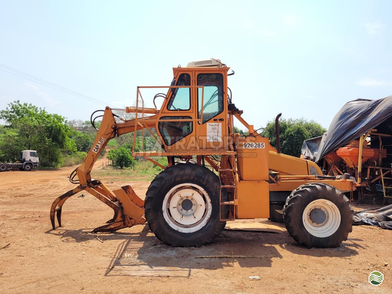 TRATOR VALTRA VALTRA BM 100 Tração 4x4 JM Tratores  ADAMANTINA SÃO PAULO SP