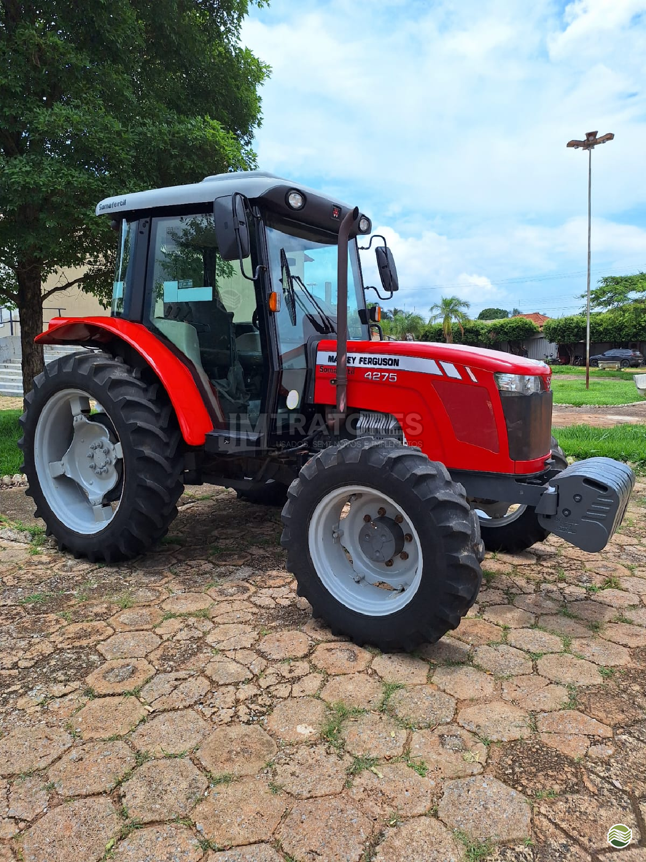 TRATOR MASSEY FERGUSON MF 4275 Tração 4x4 JM Tratores  ADAMANTINA SÃO PAULO SP