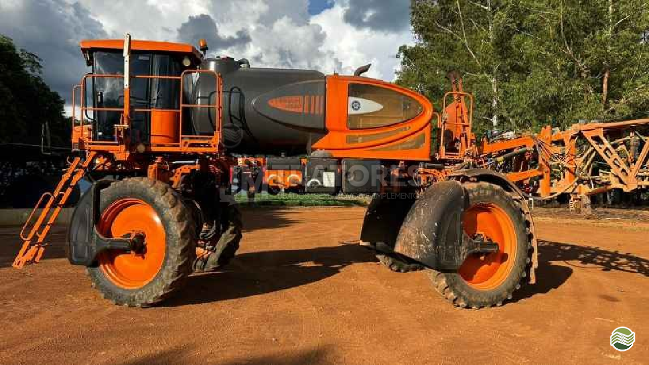PULVERIZADOR JACTO UNIPORT 4530 JM Tratores  ADAMANTINA SÃO PAULO SP