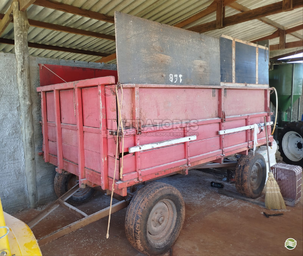 IMPLEMENTOS AGRICOLAS CARRETA AGRÍCOLA CARRETA BASCULANTE JM Tratores  ADAMANTINA SÃO PAULO SP
