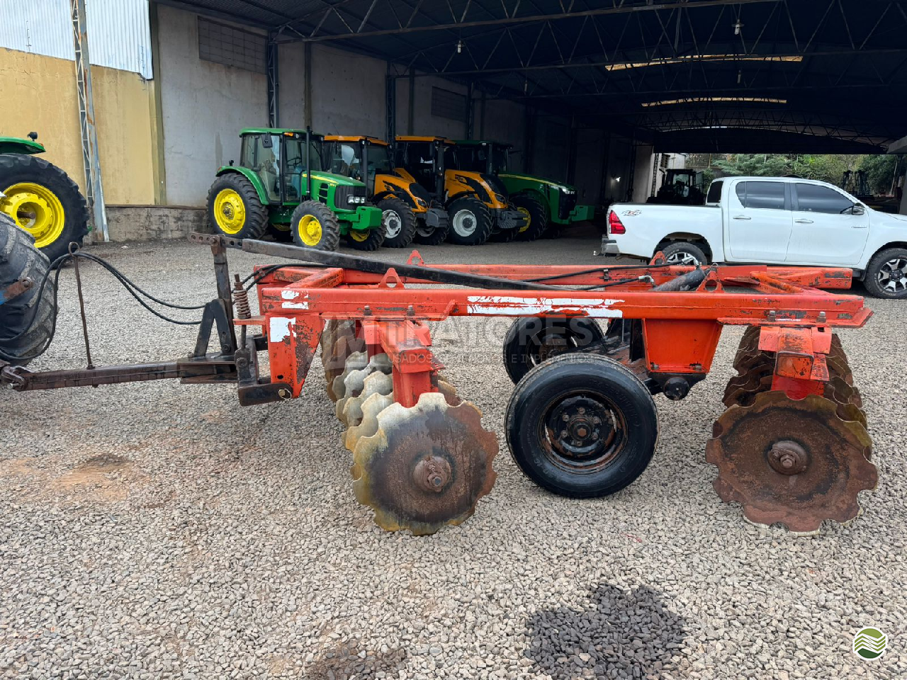IMPLEMENTOS AGRICOLAS GRADE INTERMEDIÁRIA INTERMEDIÁRIA 20 DISCOS JM Tratores  ADAMANTINA SÃO PAULO SP