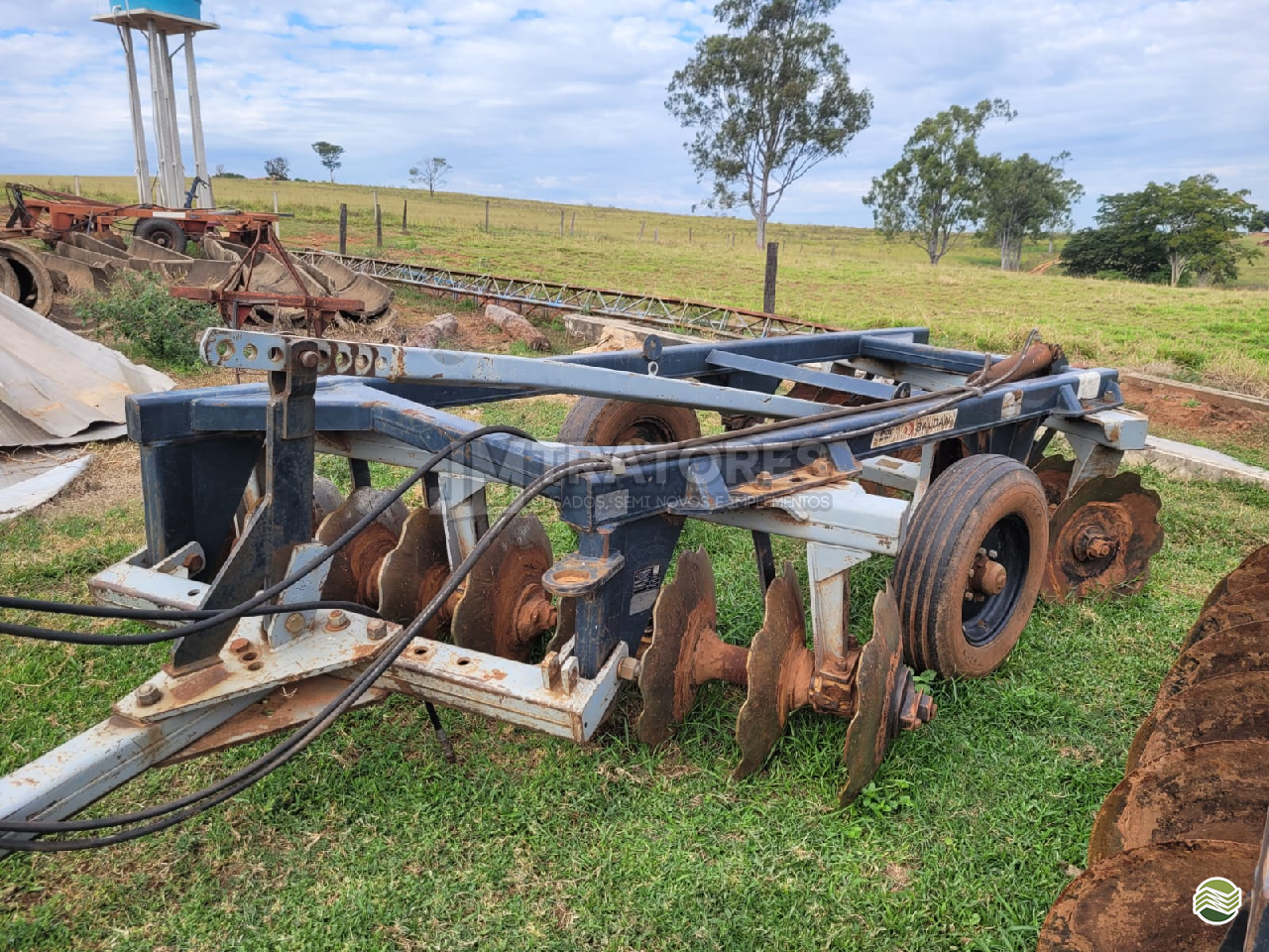 IMPLEMENTOS AGRICOLAS GRADE INTERMEDIÁRIA INTERMEDIÁRIA 18 DISCOS JM Tratores  ADAMANTINA SÃO PAULO SP
