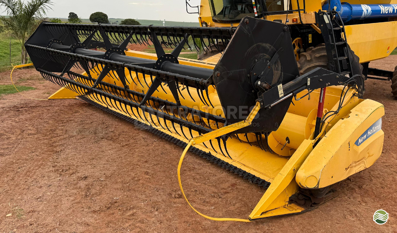 PLATAFORMA COLHEITADEIRA NEW HOLLAND SOJA JM Tratores  ADAMANTINA SÃO PAULO SP