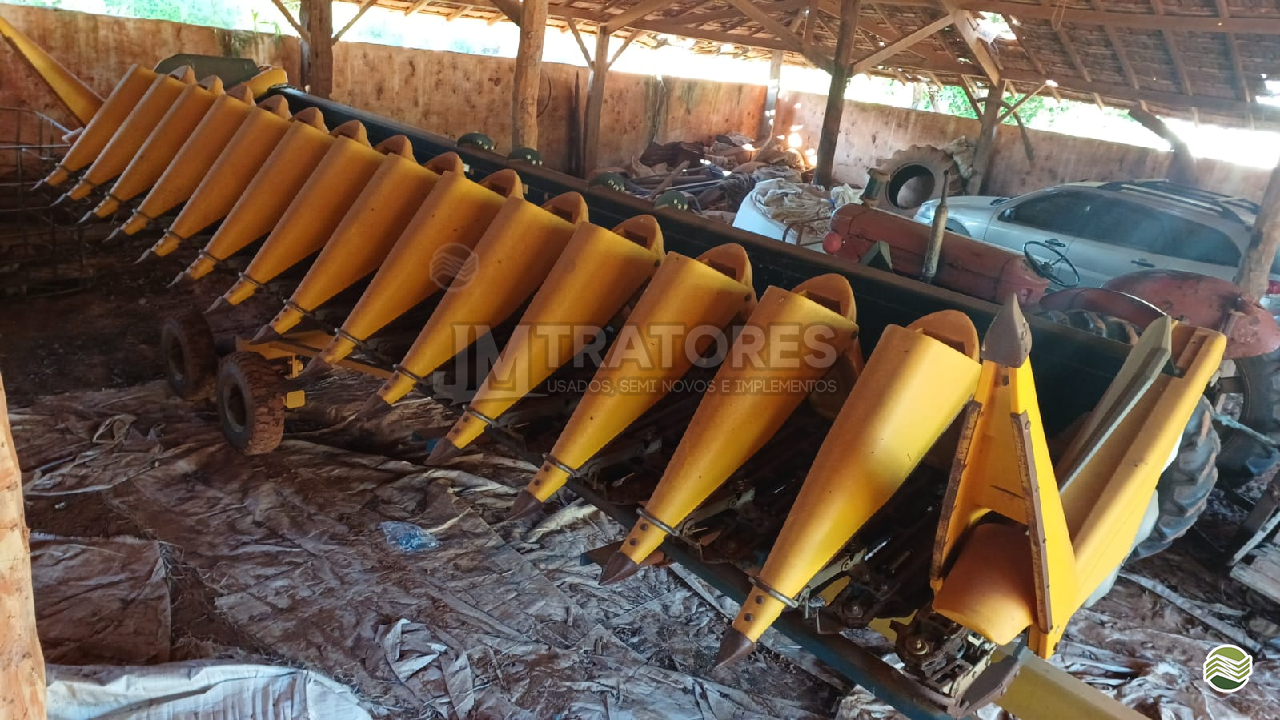 PLATAFORMA COLHEITADEIRA NEW HOLLAND MILHO JM Tratores  ADAMANTINA SÃO PAULO SP