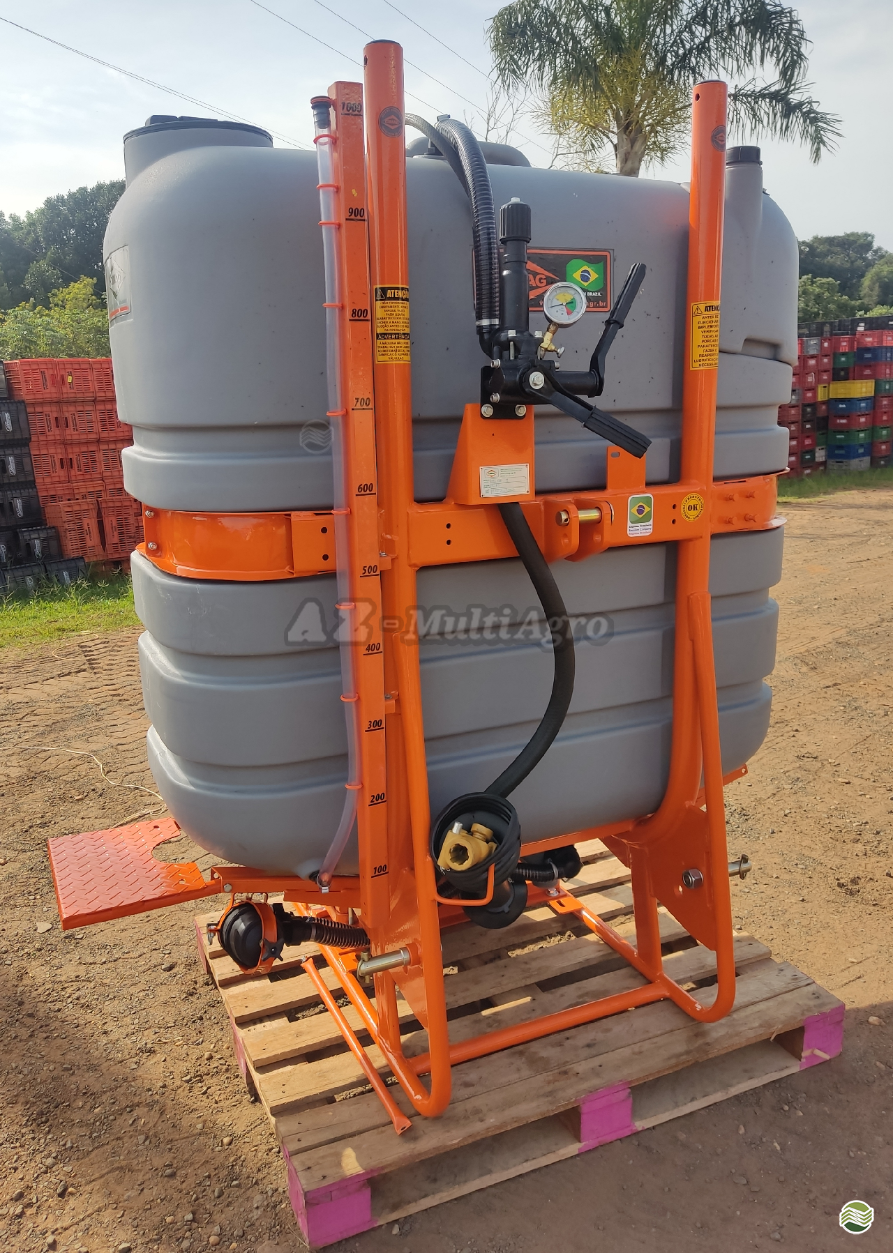 PULVERIZADOR CIMAG 1000 L Acoplado Hidráulico AZ Multiagro Tratores Impls. Peças e Pneus ARARAS SÃO PAULO SP