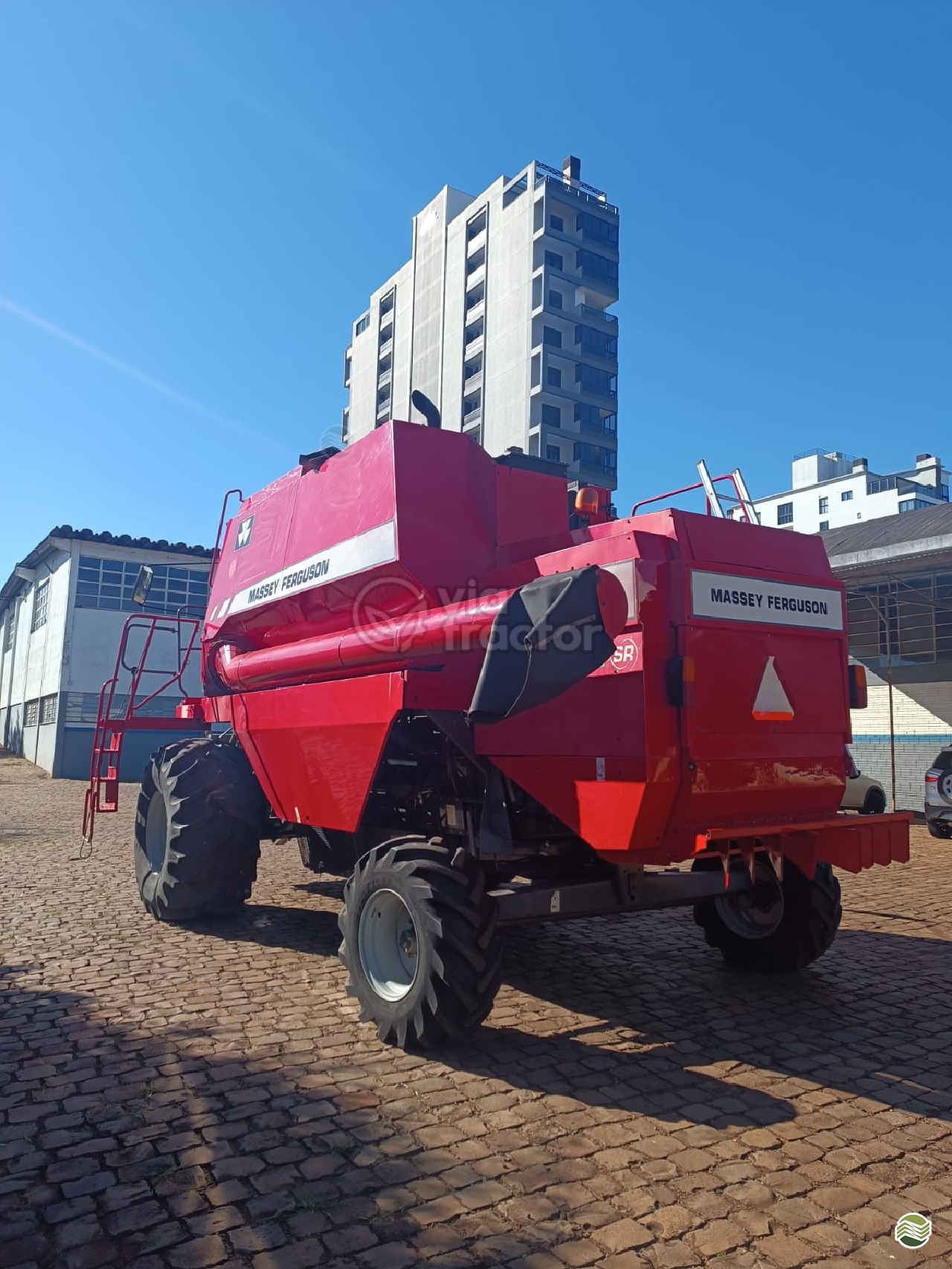 COLHEITADEIRA MASSEY FERGUSON MF 32 Via Tractor ERECHIM RIO GRANDE DO SUL RS