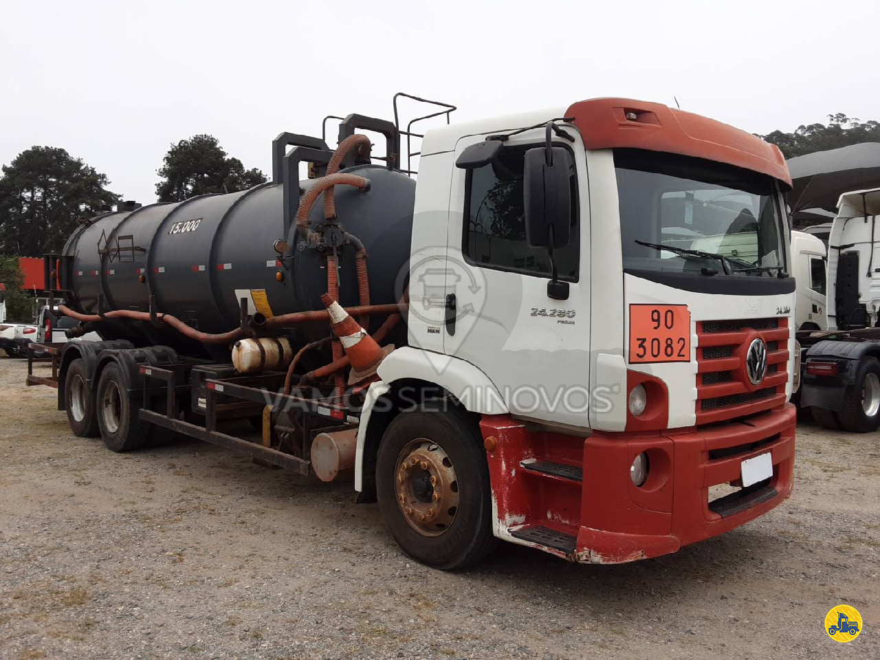 CAMINHAO VOLKSWAGEN VW 24280 Tanque Hidro Vácuo Truck 6x2 Vamos Seminovos - Itaquera SAO PAULO SÃO PAULO SP