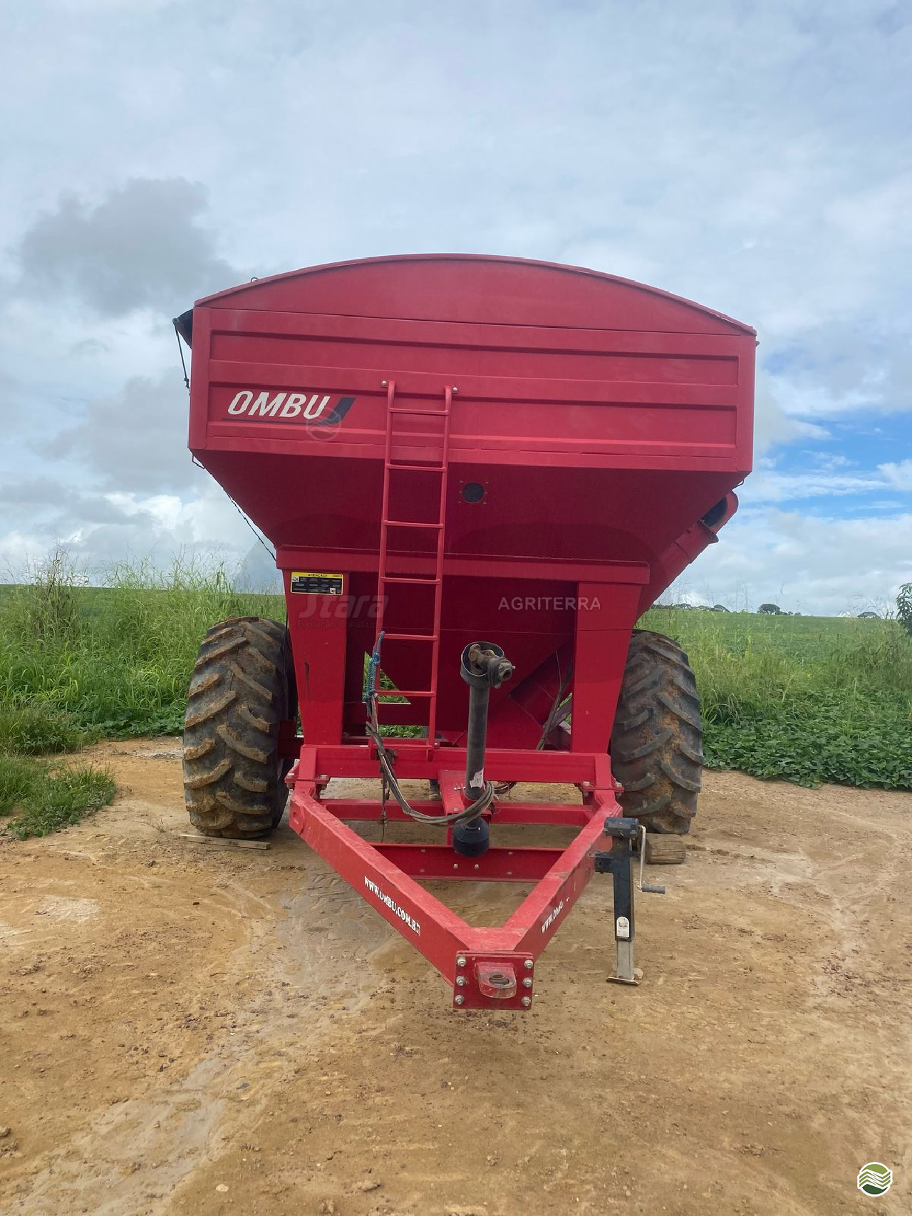 IMPLEMENTOS AGRICOLAS CARRETA BAZUKA GRANELEIRA 15000 Agriterra M3 - Stara - PA SANTAREM PARÁ PA