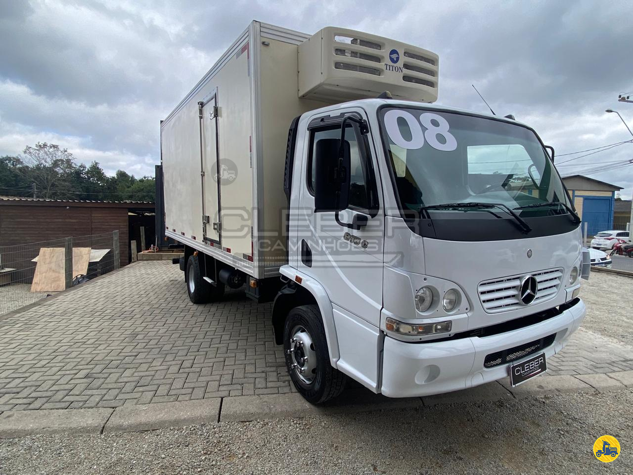 CAMINHAO MERCEDES-BENZ MB 915 Baú Frigorífico 3/4 4x2 Cleber Caminhões COCAL DO SUL SANTA CATARINA SC