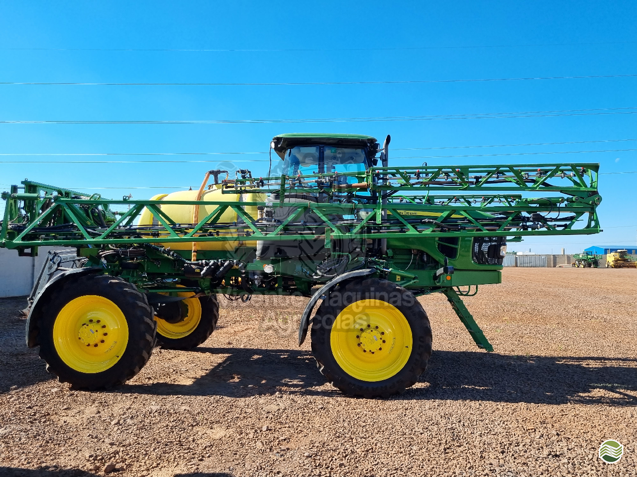 PULVERIZADOR JOHN DEERE JOHN DEERE 4630 Tração 4x4 Vicente Máquinas Agrícolas CASCAVEL PARANÁ PR