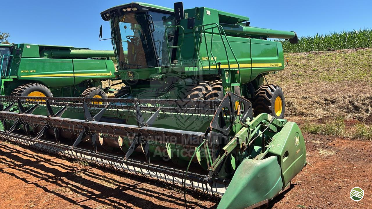 COLHEITADEIRA JOHN DEERE JOHN DEERE 9670 STS Vicente Máquinas Agrícolas CASCAVEL PARANÁ PR