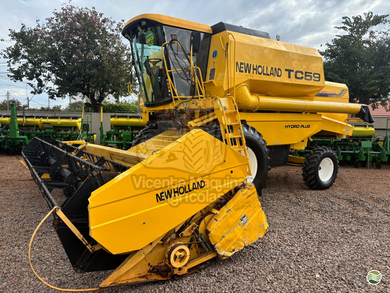 COLHEITADEIRA NEW HOLLAND TC 59 Vicente Máquinas Agrícolas CASCAVEL PARANÁ PR
