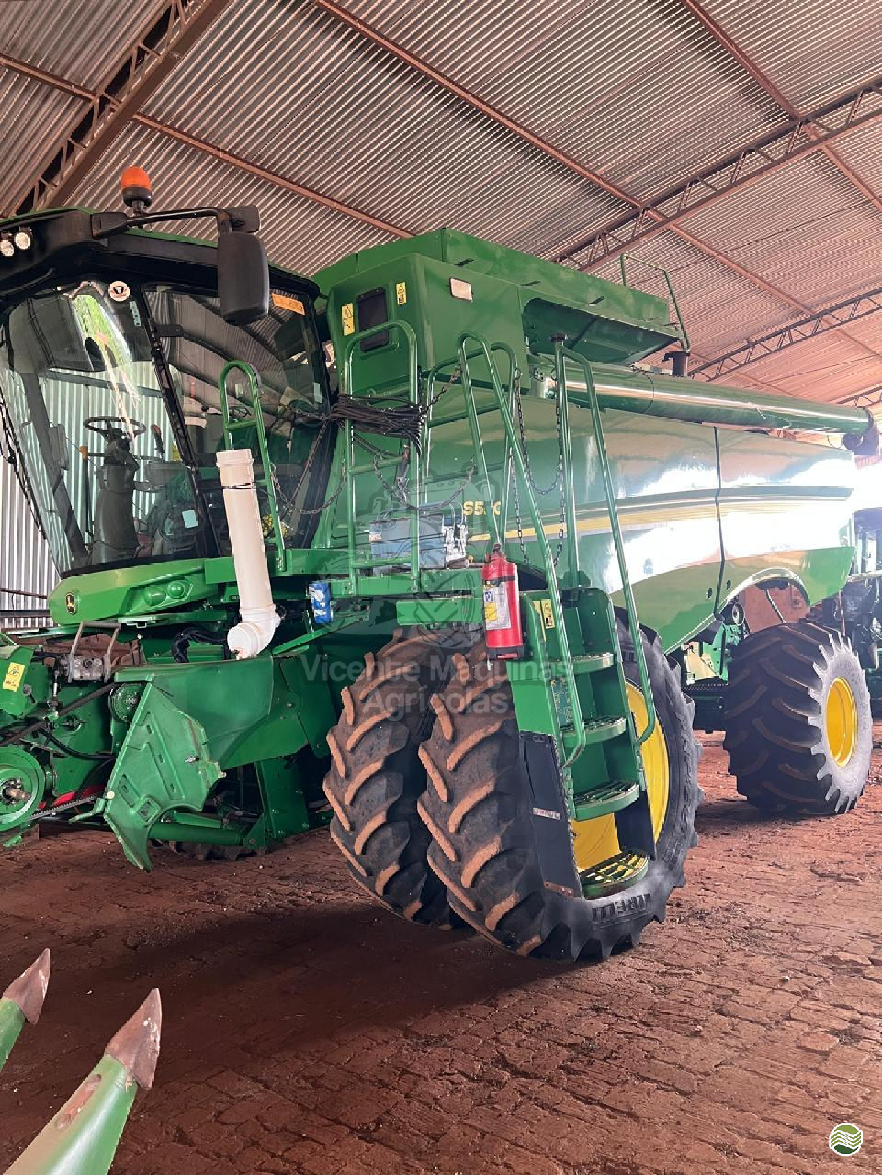 COLHEITADEIRA JOHN DEERE JOHN DEERE S550 Vicente Máquinas Agrícolas CASCAVEL PARANÁ PR
