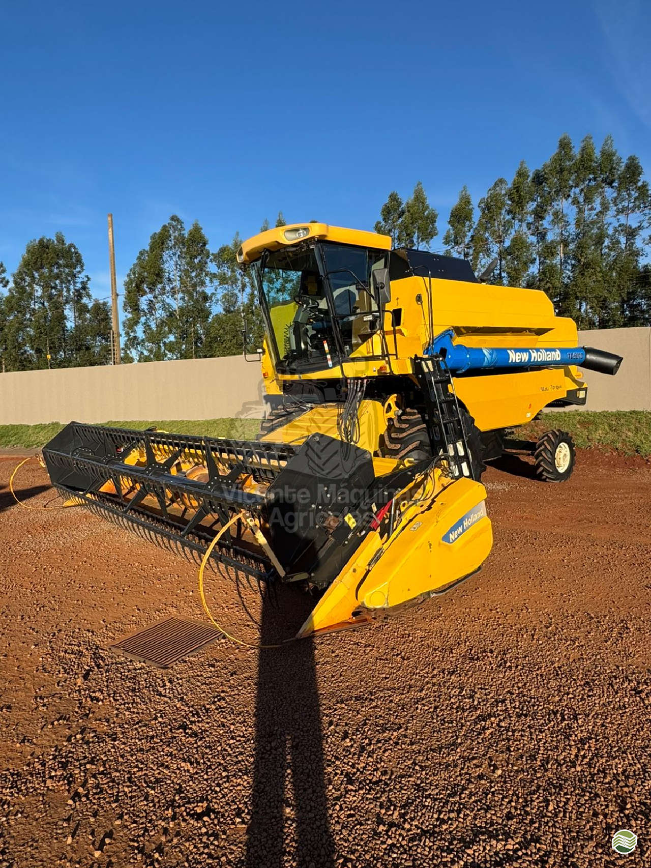 COLHEITADEIRA NEW HOLLAND TC 5070 Vicente Máquinas Agrícolas CASCAVEL PARANÁ PR