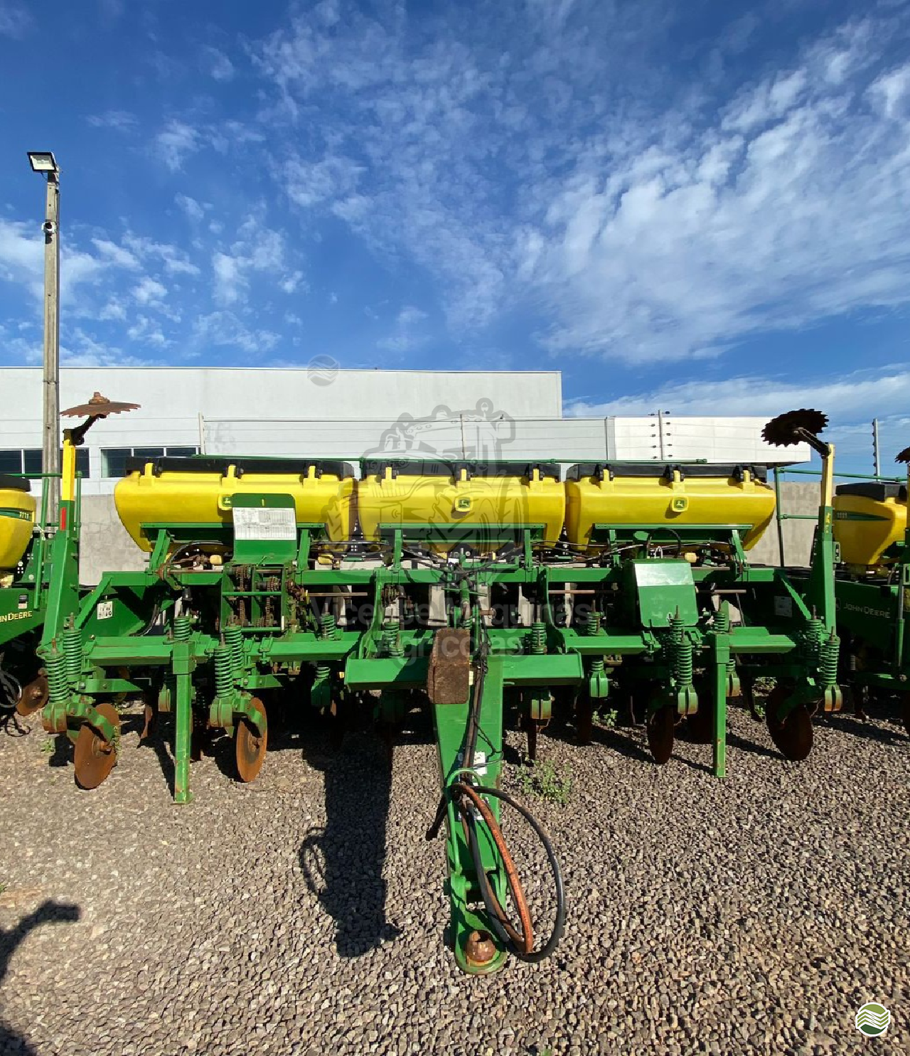 PLANTADEIRA JOHN DEERE PLANTADEIRAS 1111 Vicente Máquinas Agrícolas CASCAVEL PARANÁ PR