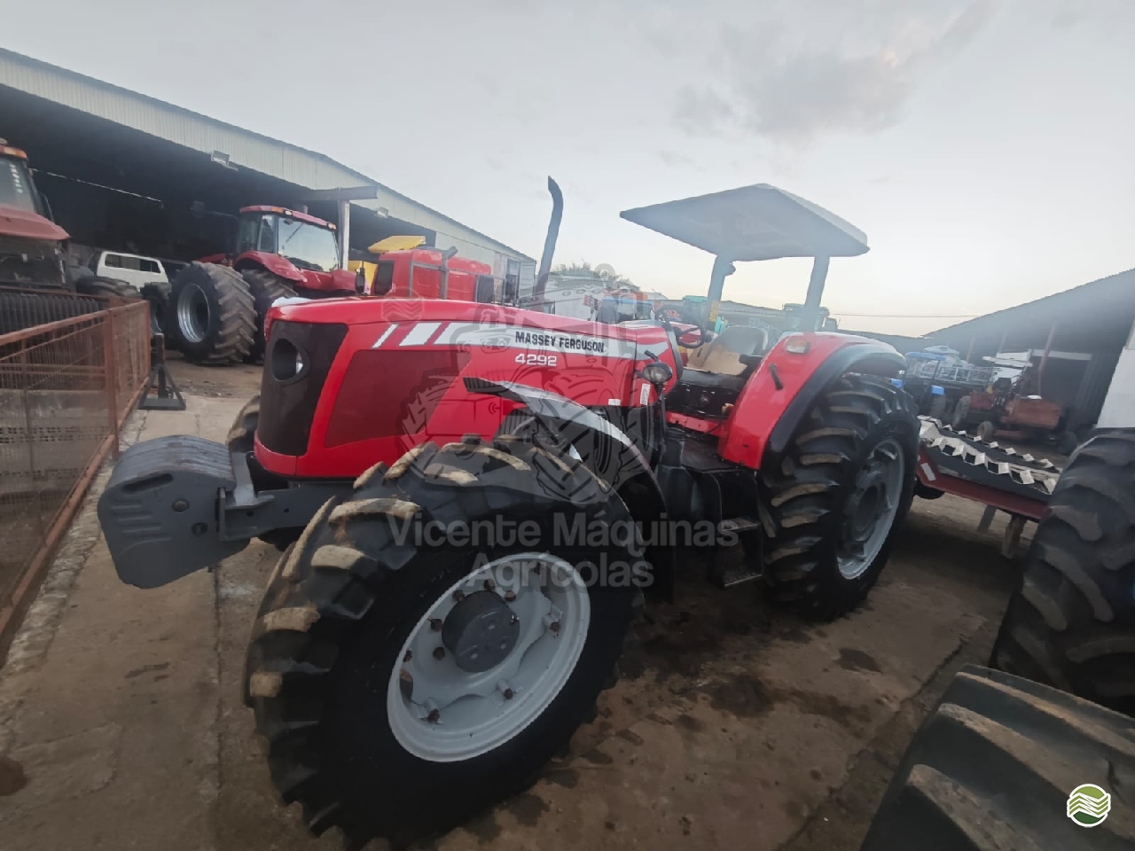 TRATOR MASSEY FERGUSON MF 4292 Tração 4x4 Vicente Máquinas Agrícolas CASCAVEL PARANÁ PR